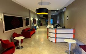 Aderans Hotel